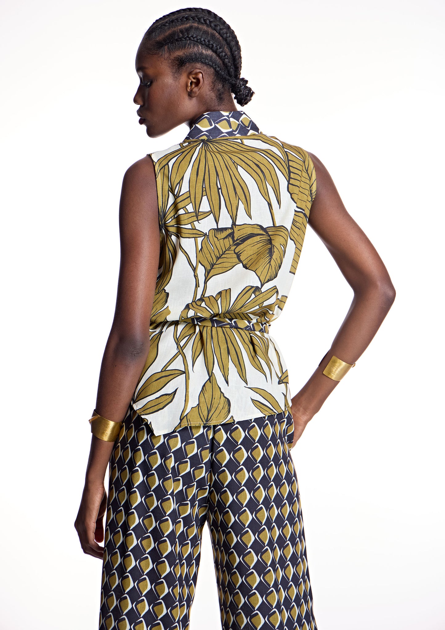 BLUSA